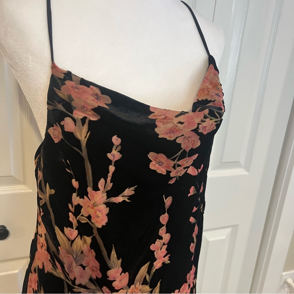 Polly, Black and pink  crushed Velvet Floral Black Dress, Size 12 AU/ 8 US - Picture 5 of 12